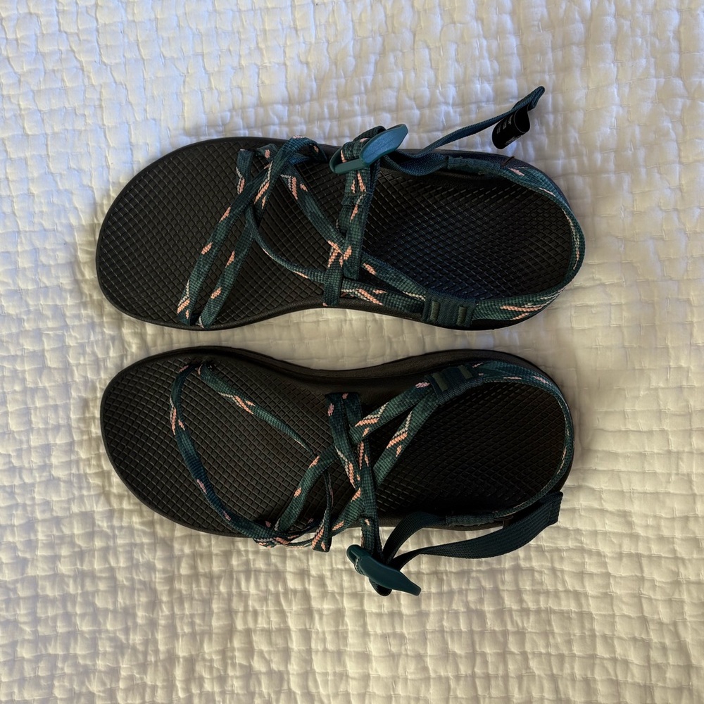 NWT Wide Width Chaco Sandals - Picture 7 of 9